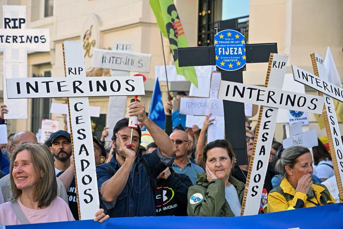 Noticias 5 CSIF firma un acuerdo que deja fuera a miles de empleados públicos en abuso: preocupación y alarma entre el colectivo