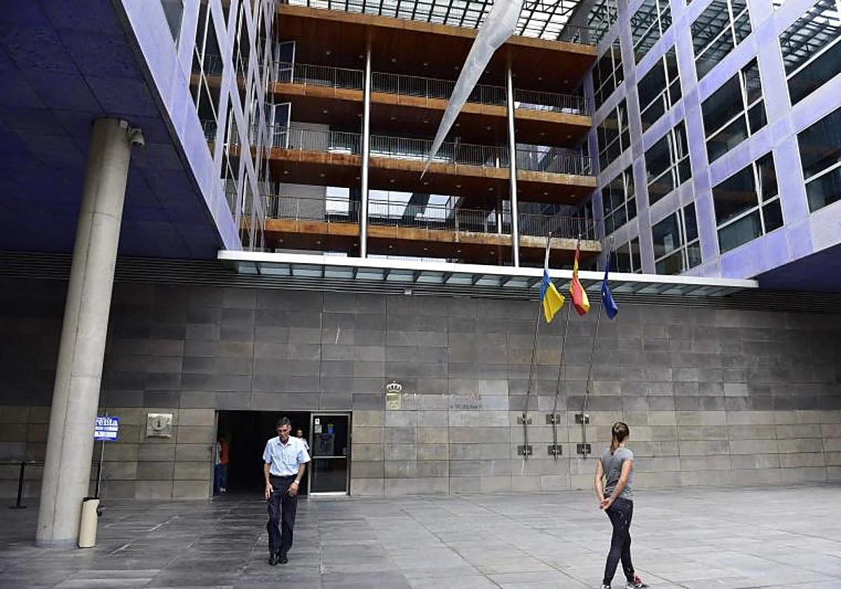 Noticias 94 Cientos de funcionarios canarios podrán reclamar por abuso de temporalidad | Canarias7