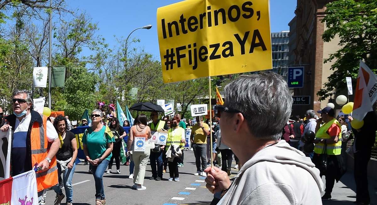 Noticias 86 El TJUE celebrará el 24 de junio la vista para aclarar si es constitucional que el Estado haga fijos a interinos