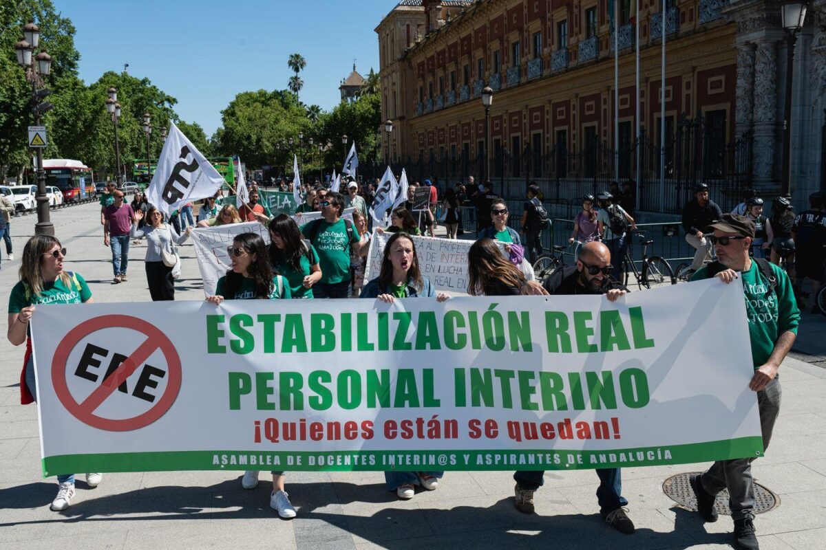 Noticias 74 La columna de Jesús Caballero Ragel | Interinos: ¡peor imposible!