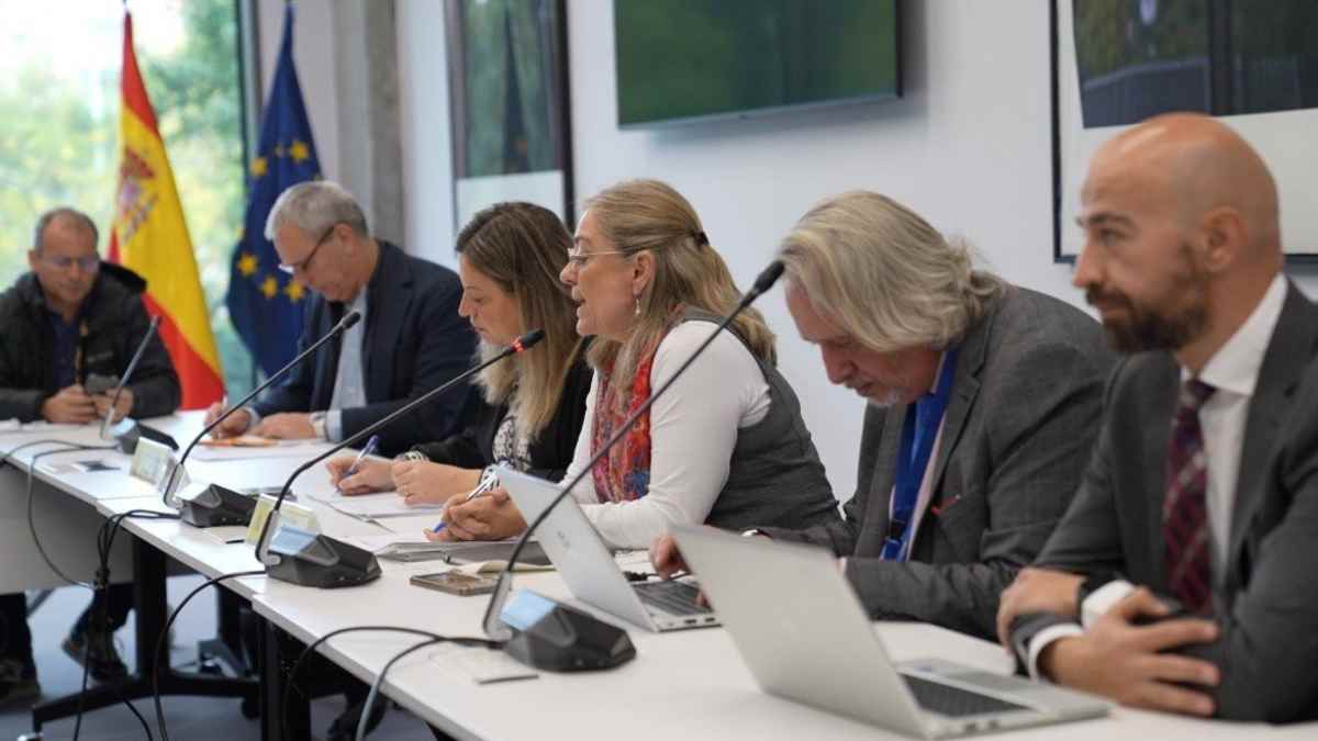 Noticias 8 El Gobierno estudia flexibilizar los topes para contratar más funcionarios y acelerar oposiciones