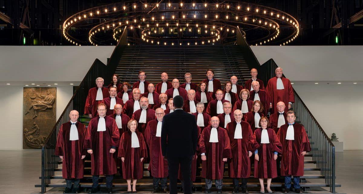 Noticias 14 Interinos: Luxemburgo aboca al gobierno a elegir entre regularización masiva o pagar multas de miles de millones