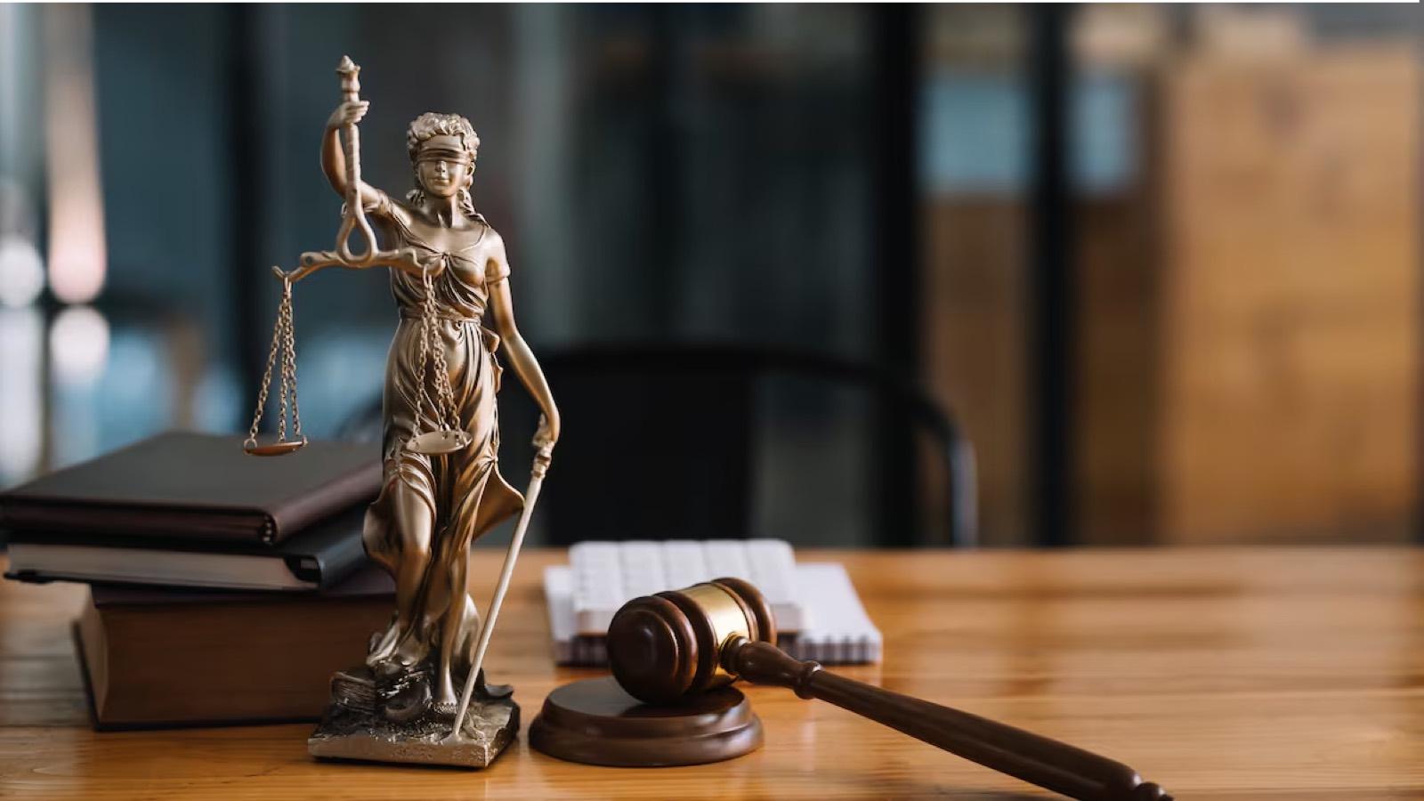 El TJUE pone precio al daño moral de los interinos y desnuda el modelo español